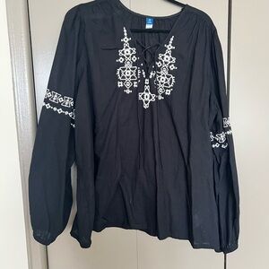 Old Navy Black Peasant Blouse with White Embroidered Detail